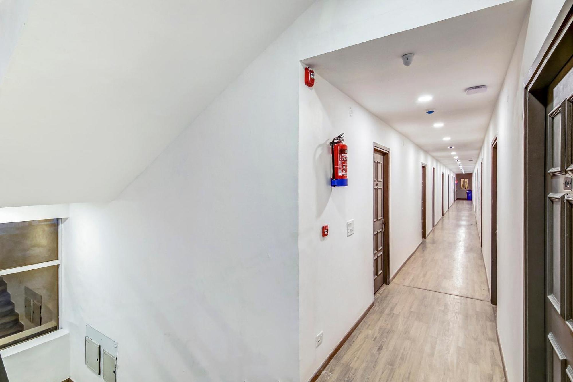 Townhouse Knowledge Park ||| Near Sharda University Greater Noida Dış mekan fotoğraf