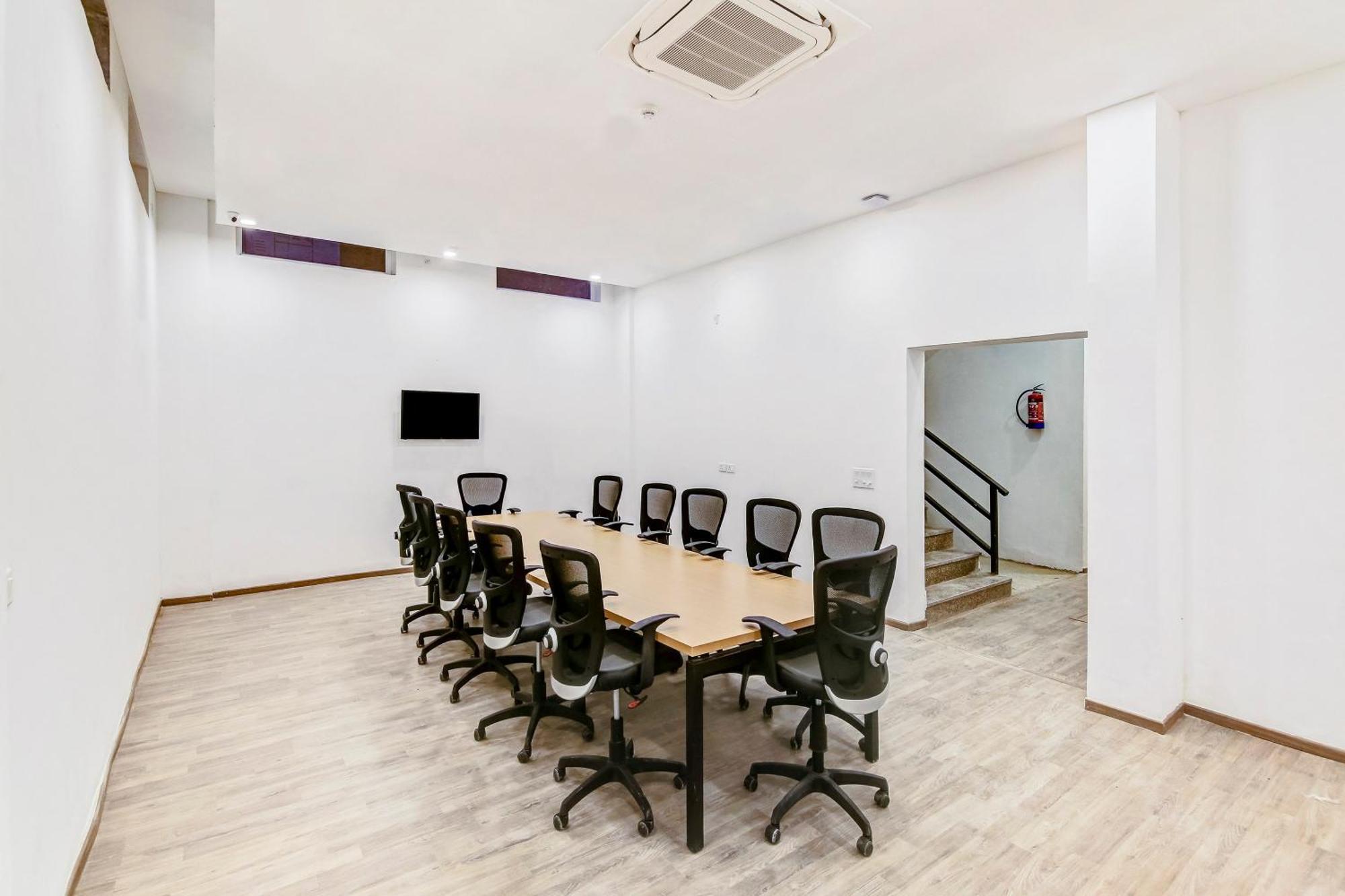 Townhouse Knowledge Park ||| Near Sharda University Greater Noida Dış mekan fotoğraf